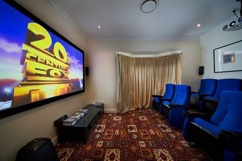 Katoomba Manor - Tourism Caloundra 50