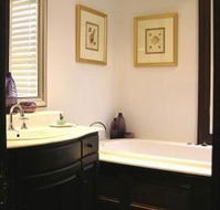 Bishopaposs Court Estate Boutique Hotel - Tourism Caloundra
