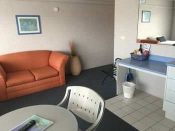 Ulladulla Harbour Motel - Tourism Caloundra 20