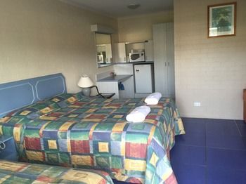 Ulladulla Harbour Motel - Tourism Caloundra 38