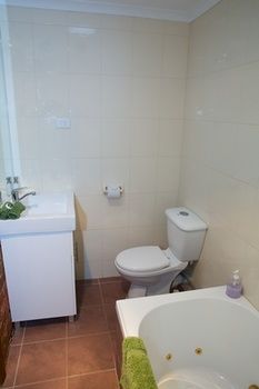 Holly Lane Mews - Tourism Caloundra 9