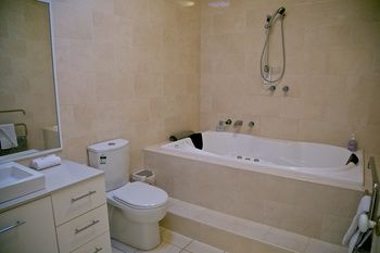 Holly Lane Mews - Tourism Caloundra 27