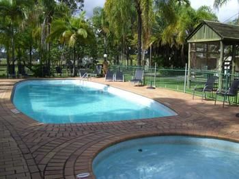 Glenwood Tourist Park & Motel - Tourism Caloundra 1