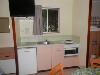 Glenwood Tourist Park & Motel - Tourism Caloundra 25