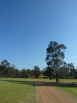 Hunter Hideaway Cottages - Tourism Caloundra 9