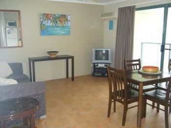 Chez Noosa Resort Motel - Tourism Caloundra 2