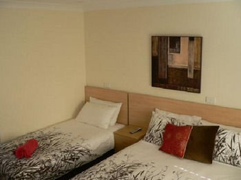 Motel Grande Tamworth - Tourism Caloundra 12