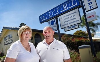Motel Grande Tamworth - Tourism Caloundra 21