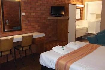 Hilldrop Motor Inn - Tourism Caloundra 20