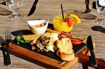 Remington Motor Inn - Tourism Caloundra 7