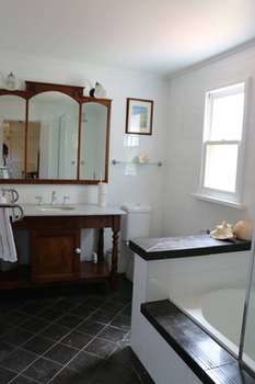 Maison De May Boutique Bed &breakfast - Tourism Caloundra 0