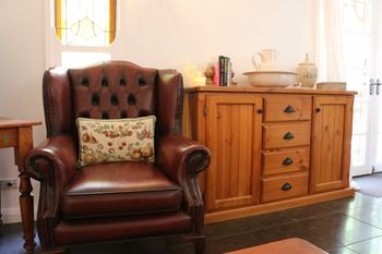 Maison De May Boutique Bed &breakfast - Tourism Caloundra 8