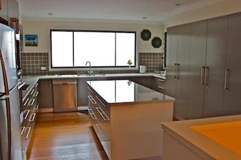Breeze Bed And Breakfast - Tourism Caloundra 7