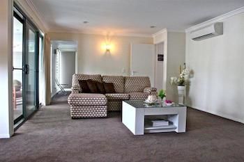 Breeze Bed And Breakfast - Tourism Caloundra 14