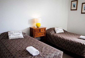 Elouera Tower Beachfront Apartments - Tourism Caloundra 9