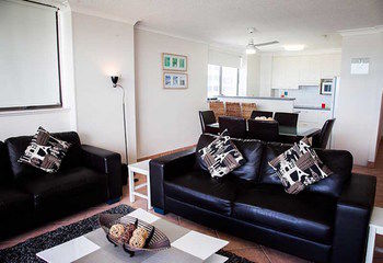 Elouera Tower Beachfront Apartments - Tourism Caloundra 30