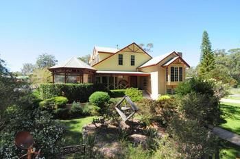 Sandholme Guesthouse - Tourism Caloundra 0