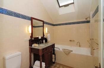 Sandholme Guesthouse - Tourism Caloundra 2