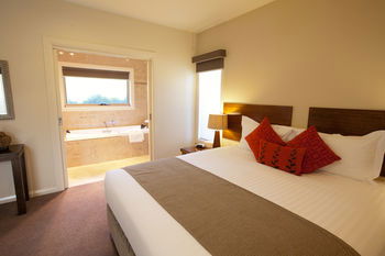 Wild Cattle Creek Estate - Tourism Caloundra 3