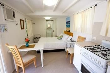 Maroochy River Cabin Village & Caravan Park - Tourism Caloundra 1