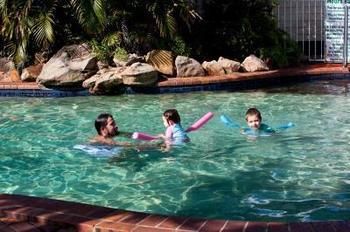 Maroochy River Cabin Village & Caravan Park - Tourism Caloundra 8