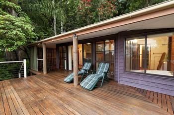 Treetops Accommodation Montville - Tourism Caloundra 7