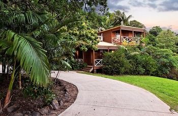 Treetops Accommodation Montville - Tourism Caloundra 55