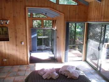 Treetops Accommodation Montville - Tourism Caloundra 79