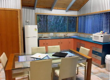 Treetops Accommodation Montville - Tourism Caloundra 82
