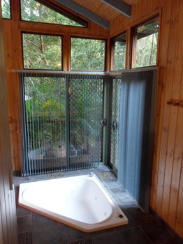 Treetops Accommodation Montville - Tourism Caloundra 83