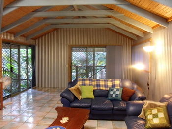 Treetops Accommodation Montville - Tourism Caloundra 85