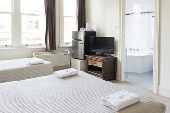 Mercantile Hotel The Rocks - Tourism Caloundra 6