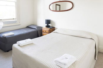 Mercantile Hotel The Rocks - Tourism Caloundra 7