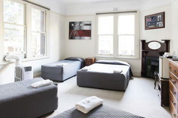 Mercantile Hotel The Rocks - Tourism Caloundra 13