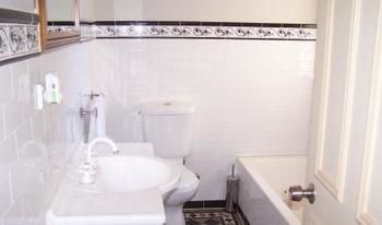 Verona Guest House - Tourism Caloundra 1