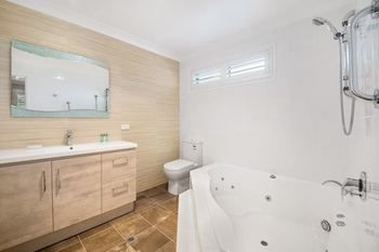 Forresters Beach Bed & Breakfast - Tourism Caloundra 2