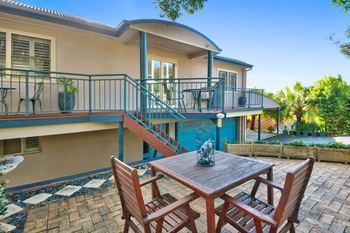Forresters Beach Bed & Breakfast - Tourism Caloundra 8