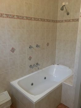 Town & Country Motel - Tourism Caloundra 1