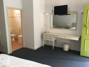 Town & Country Motel - Tourism Caloundra 14