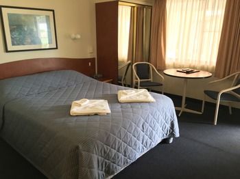 Town & Country Motel - Tourism Caloundra 15
