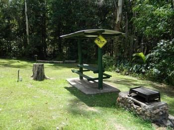 Mapleton Cabins & Caravan Park - Tourism Caloundra 0