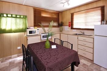 Mapleton Cabins & Caravan Park - Tourism Caloundra 4