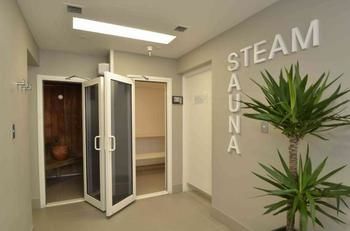 Chateau Royale - Tourism Caloundra 3