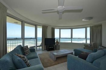 Chateau Royale - Tourism Caloundra 4