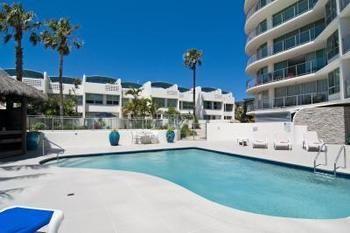 Chateau Royale - Tourism Caloundra 9