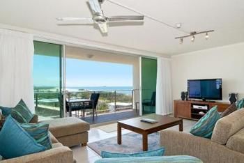 Chateau Royale - Tourism Caloundra 12