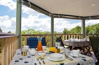 Avocado Grove B&B - Tourism Caloundra 7