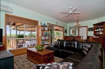 Avocado Grove B&B - Tourism Caloundra 13
