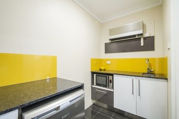 The Abbey Motor Inn - Tourism Caloundra 5