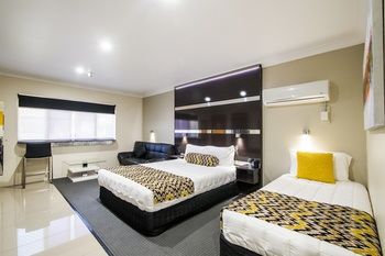 The Abbey Motor Inn - Tourism Caloundra 16